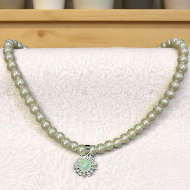 Pearl Necklace & Teardrop Earring Set with Floral/Starburst Pendant