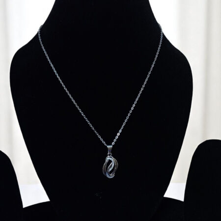 Intertwined Pendant Necklace