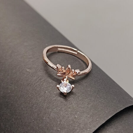 Elegant Rose Gold Crown Ring